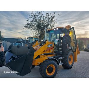 Комрат выбирает эффективность! Экскаватор-погрузчик JCB 3CX SM Eco доставлен от Eximotor SA