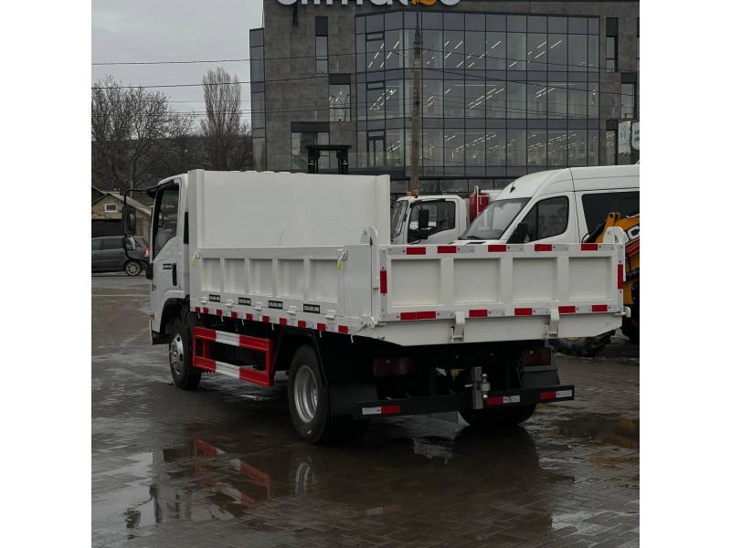 Basculantă ISUZU ELF CLW6520 7,3 t | 3 810 kg | 130 CP | 2025 (LA COMANDA)