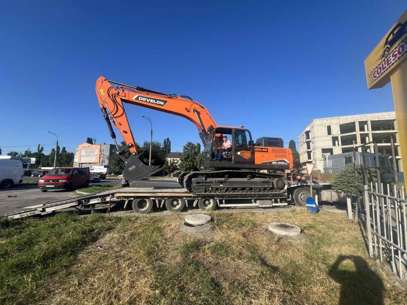 Excavator pe senile DX320LC-7M