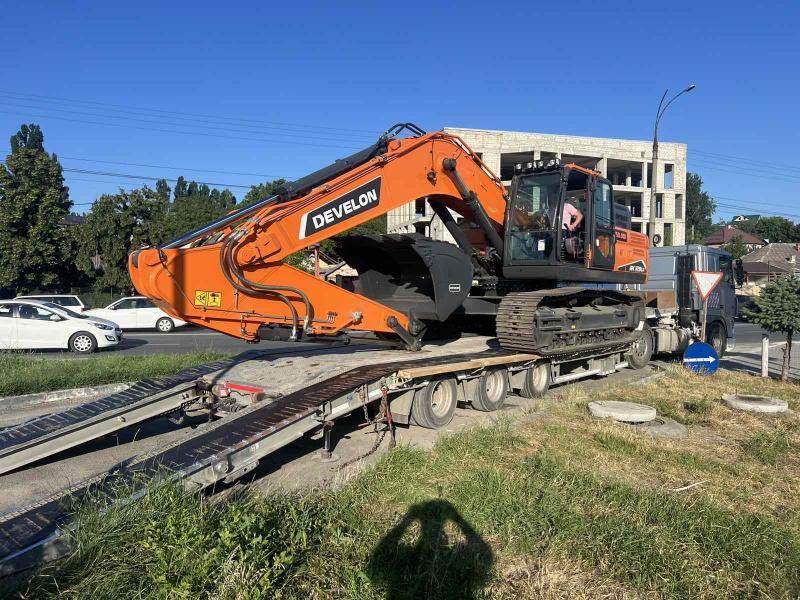 Excavator pe senile DX320LC-7M