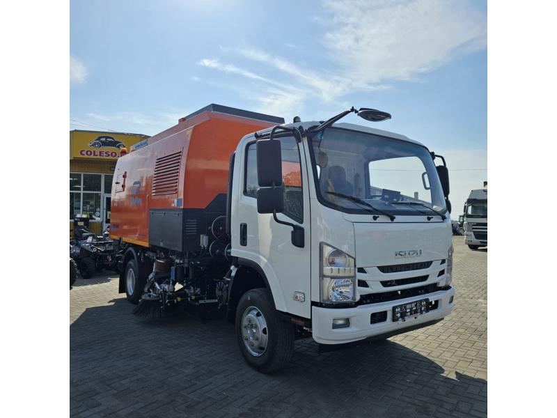 Mașină de măturat și curățat stradal ISUZU cu suprastructură CityRay 5 m³ (LA COMANDA)