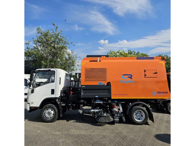 Mașină de măturat și curățat stradal ISUZU cu suprastructură CityRay 5 m³ (LA COMANDA)