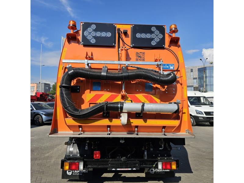 Mașină de măturat și curățat stradal ISUZU cu suprastructură CityRay 5 m³ (LA COMANDA)