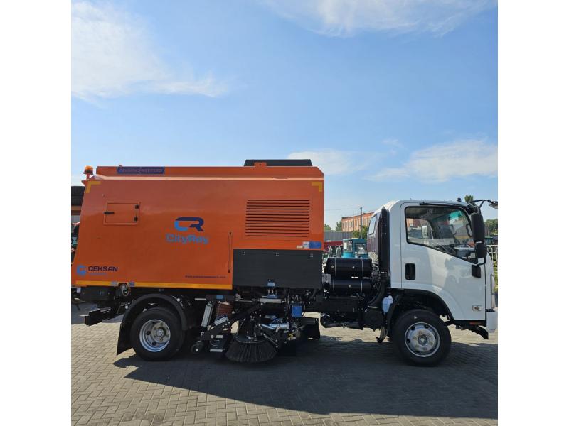 Mașină de măturat și curățat stradal ISUZU cu suprastructură CityRay 5 m³ (LA COMANDA)
