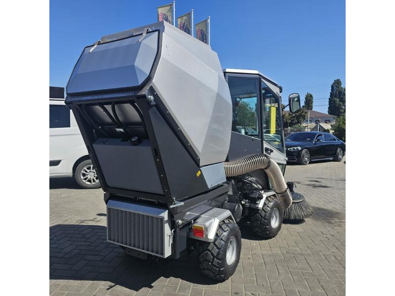 Мини подметально-уборочная машина  MN-F2000