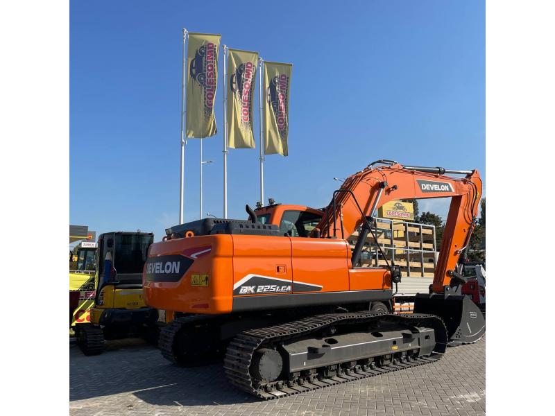 Excavator pe senile DX225LCA-7M vin cod: DHKCEBEEHR0004105