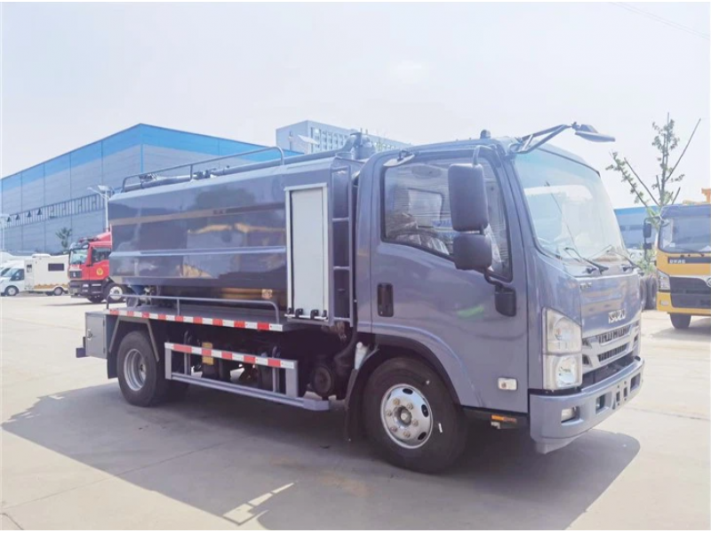 Каналопромывочная машина  ISUZU 4000L 4×2 120 л.с (ПОД ЗАКАЗ)