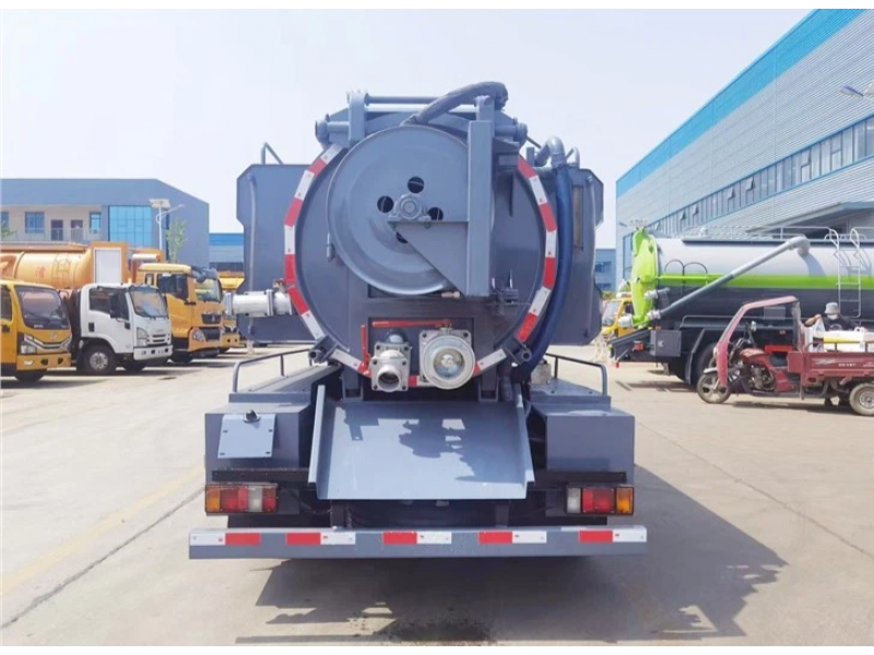Каналопромывочная машина  ISUZU 4000L 4×2 120 л.с (ПОД ЗАКАЗ)