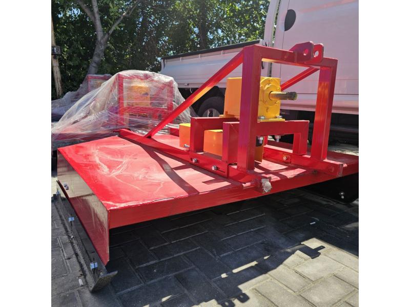 Косилка садовая измельчитель КСП-1,8