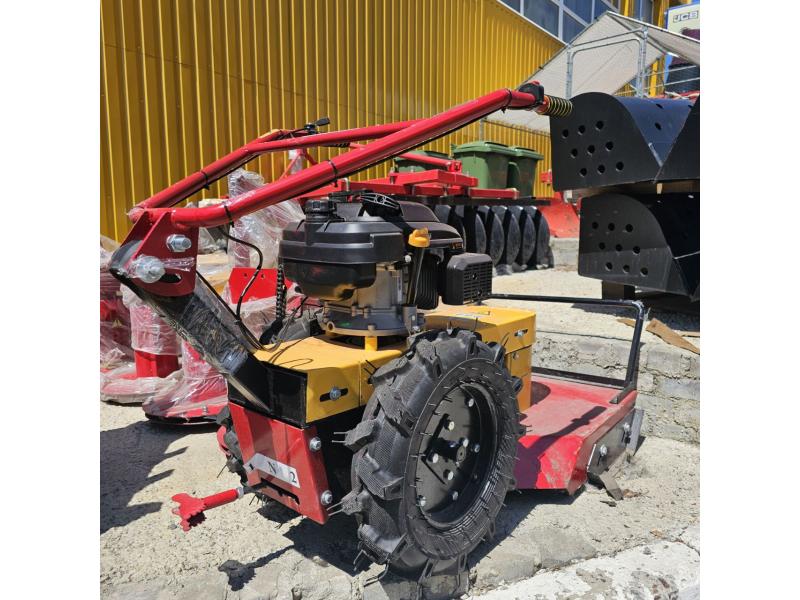 Cositoare autopropulsată cu funcție de mărunțire KSM-0,6