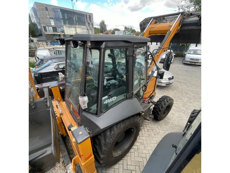 Экскаватор-погрузчик Case 770NX Magnum