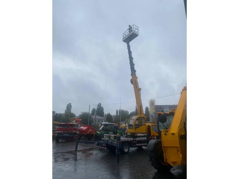 Platformă aeriană ISUZU 30,5 m (LA COMANDĂ)