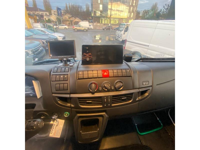 IVECO EUROCARGO ML180E32 (la comanda)