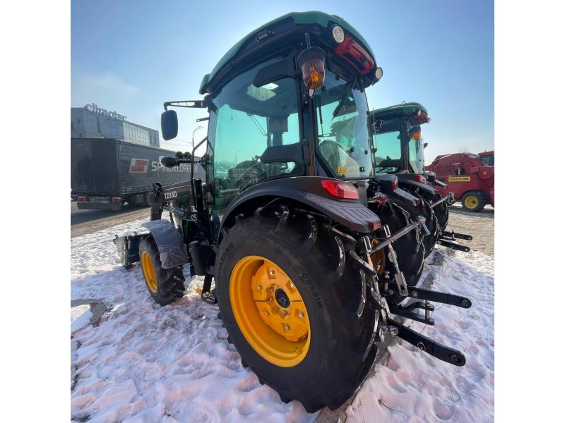  Tractor коммунальный Bizon SD1004 с фронтальным погрузчиком и ковшом	