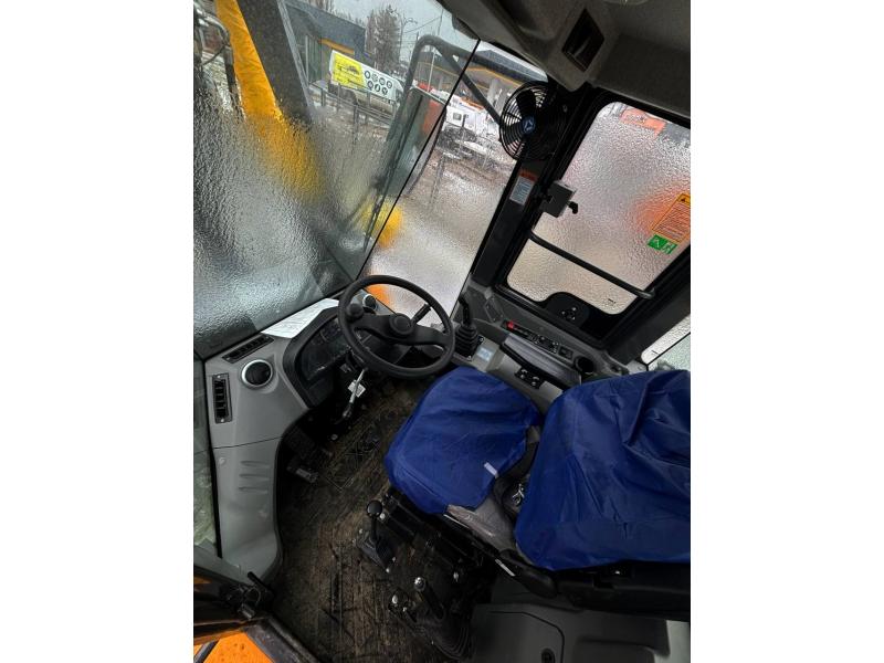 Incarcator Frontal  LW300FN