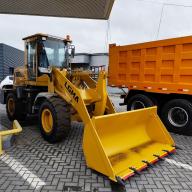 Incarcator Frontal Molot 300 T938 2025 + вилы