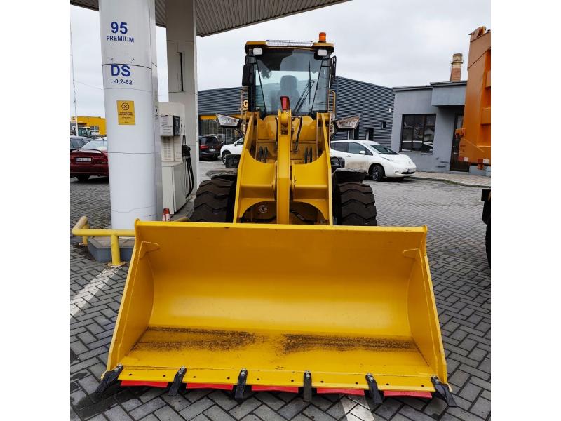 Încărcător frontal Molot 300 T938 2025 + furci