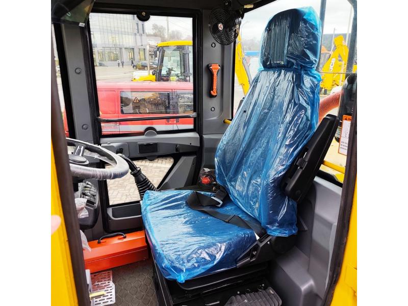 Încărcător frontal Molot 300 T938 2025 + furci