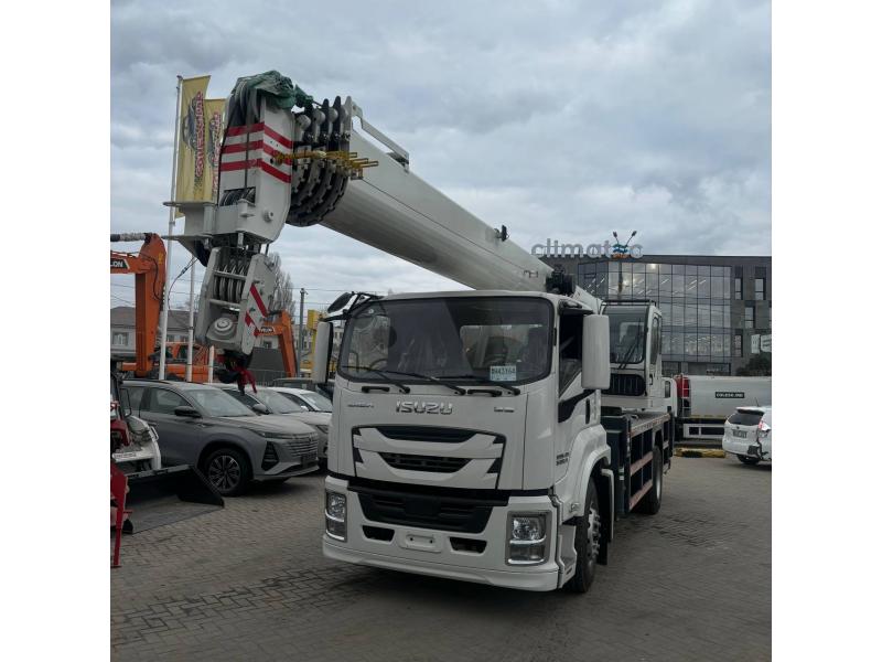 Macara-manipulator Isuzu 16 tone 36,6 m (LA COMANDĂ)
