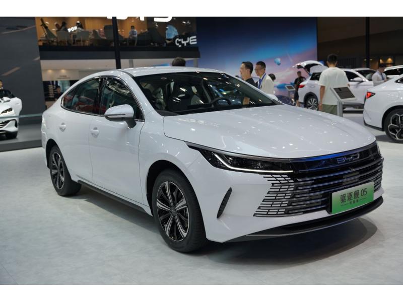 BYD Destroyer 05Honor White (2026) 