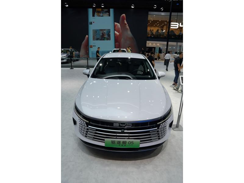 BYD Destroyer 05Honor White (2026) 