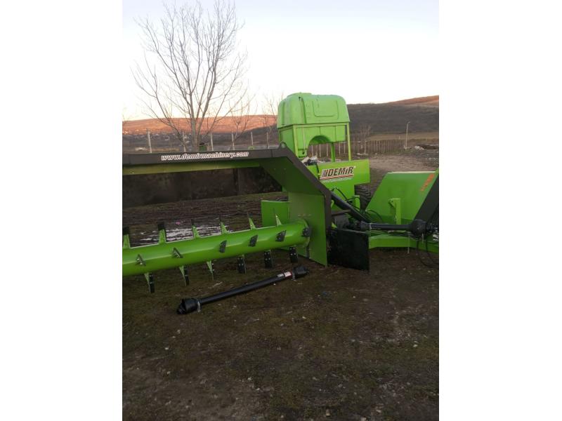 Mașina de întors compost DEMIR CTR 3000 (La comandă)