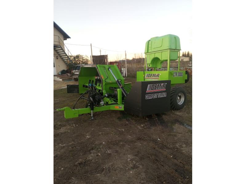 Mașina de întors compost DEMIR CTR 3000 (La comandă)