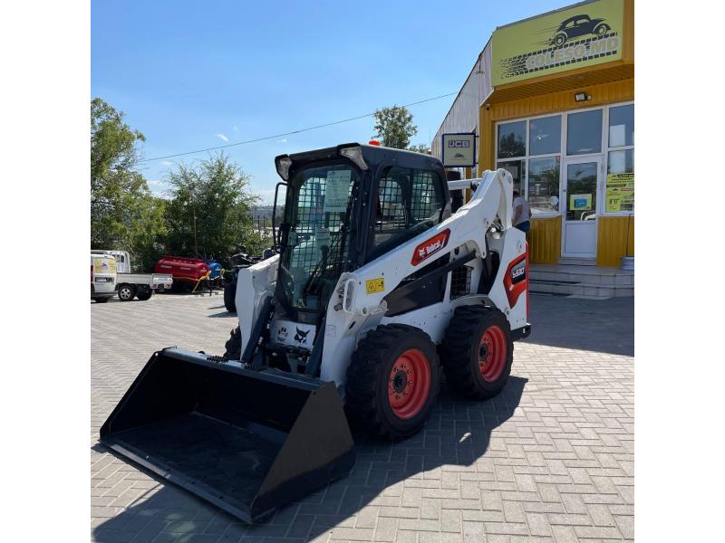 Фронтальный мини погрузчик Bobcat S530-C4