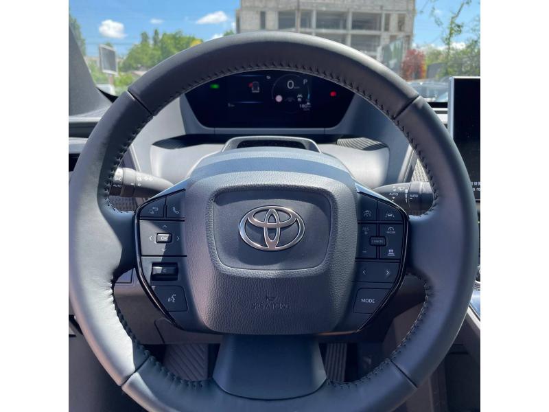 TOYOTA BZ4X Pro 2WD Grey an 2024 EL