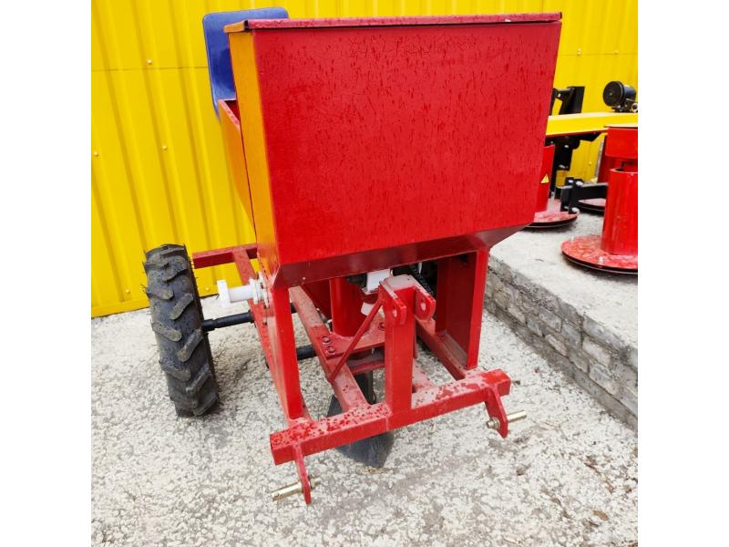 Săpat de cartofi pentru mini-tractor CN