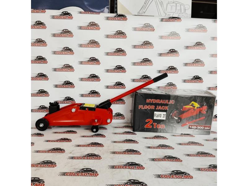 Домкрат подкатной 2т FL610