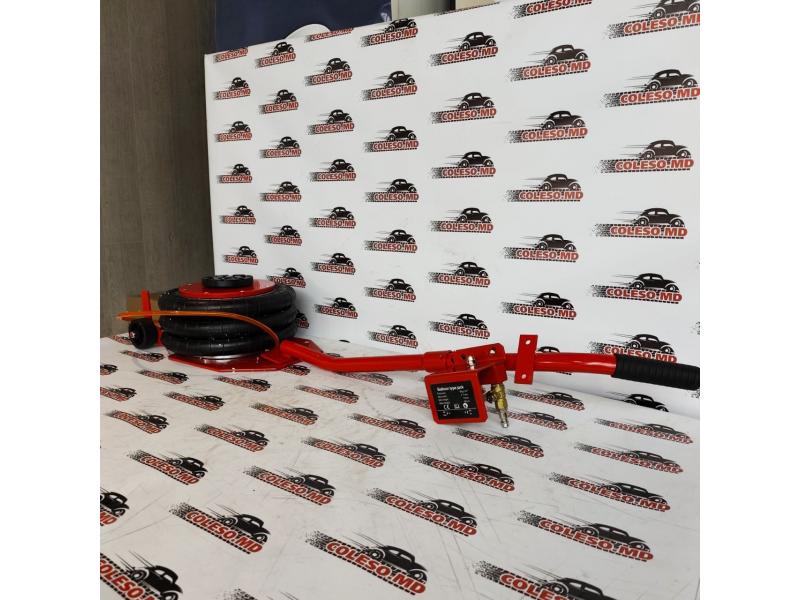 Домкрат пневматический 3T YR3002