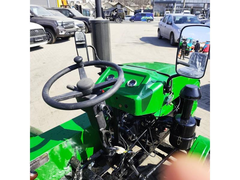 Tractor BIZON 150  (15 c.p)