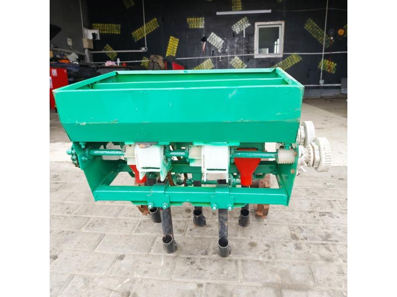 Semănătoare de cereale pentru motocultor, 3 rânduri CN