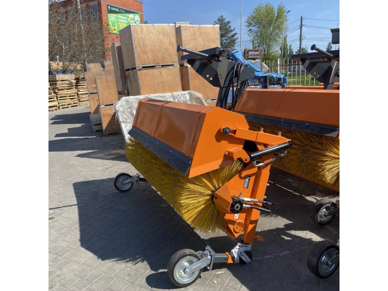 Mașină de măturat T801 cu golire hidraulică a containerului, POM Augustów (Polonia)