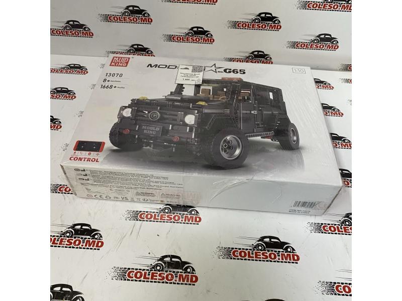 Constructorul „G-Class cu telecomandă” Mould King 13070E