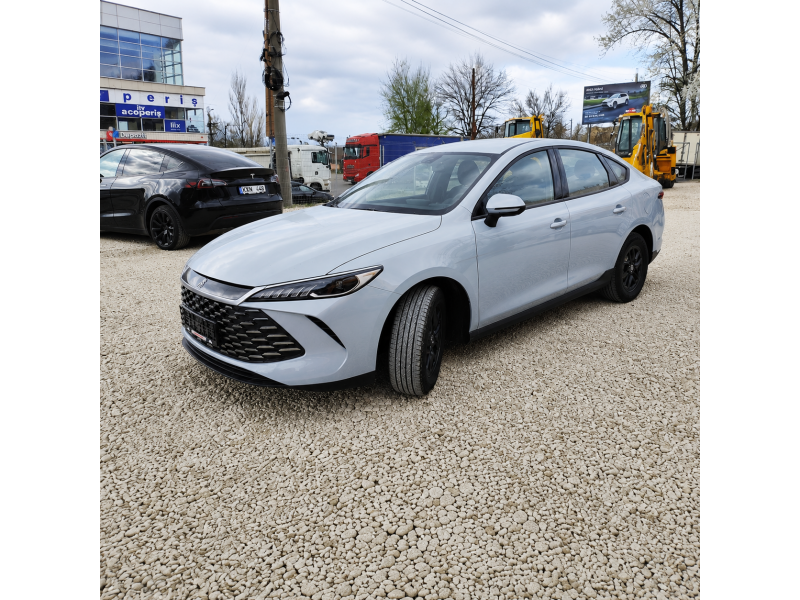 BYD Qin Plus DM-i 2025