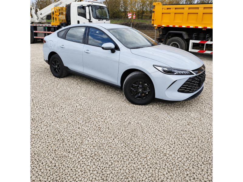 BYD Qin Plus DM-i 2025