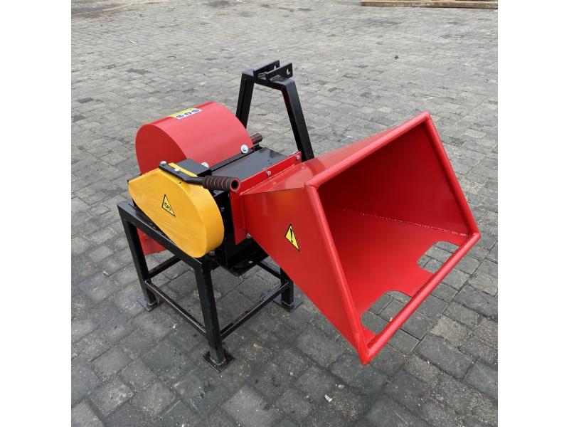 Tocator universal de crengi PGU-50T pentru tractor