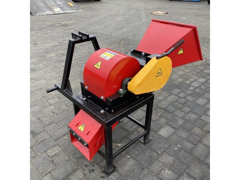 Tocator universal de crengi PGU-50T pentru tractor