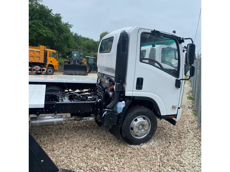 Грузовое шасси ISUZU 700P