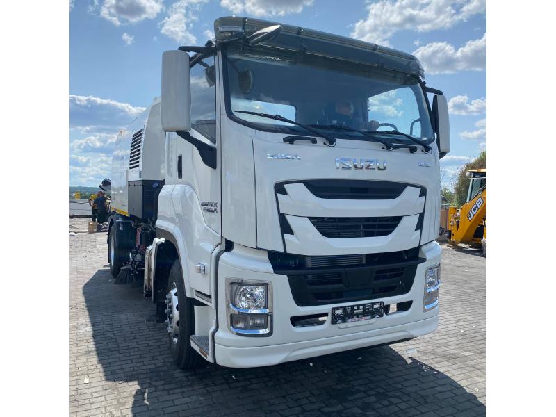Mașină de măturat și aspirat stradală ÇEKSAN CITYRAY 5 pe șasiu ISUZU GIGA