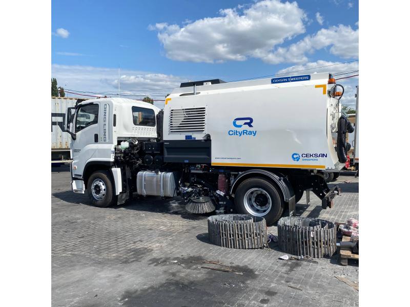 Mașină de măturat și aspirat stradală ÇEKSAN CITYRAY 5 pe șasiu ISUZU GIGA