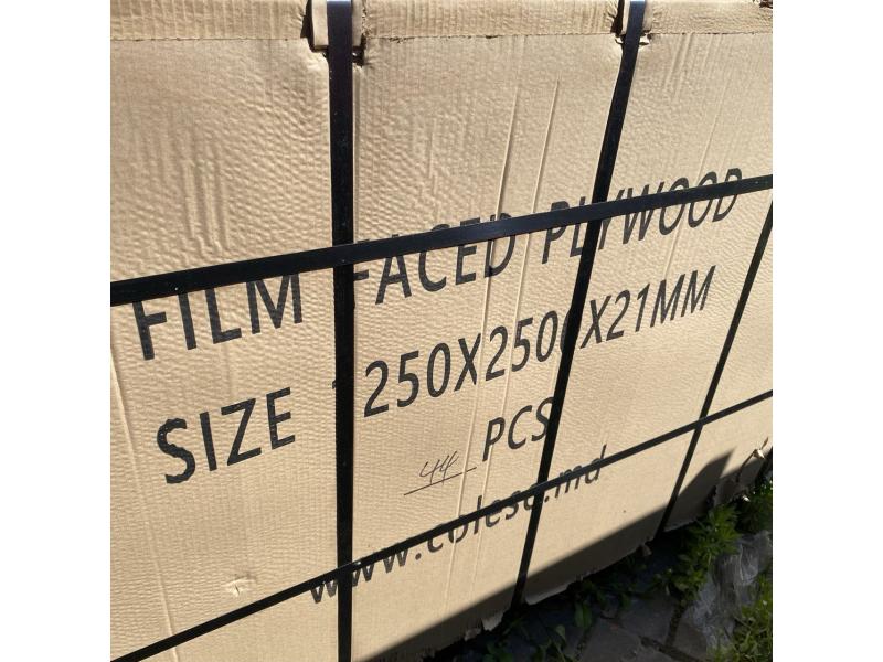 Placaj laminat 1250 × 2500 × 21 mm