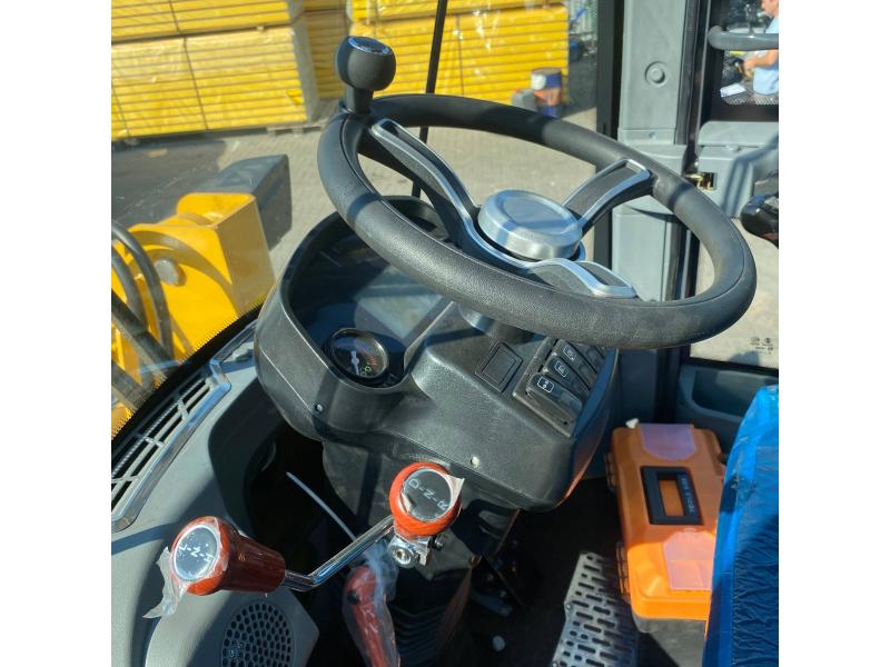 Încărcător frontal Molot 300 T938 2026