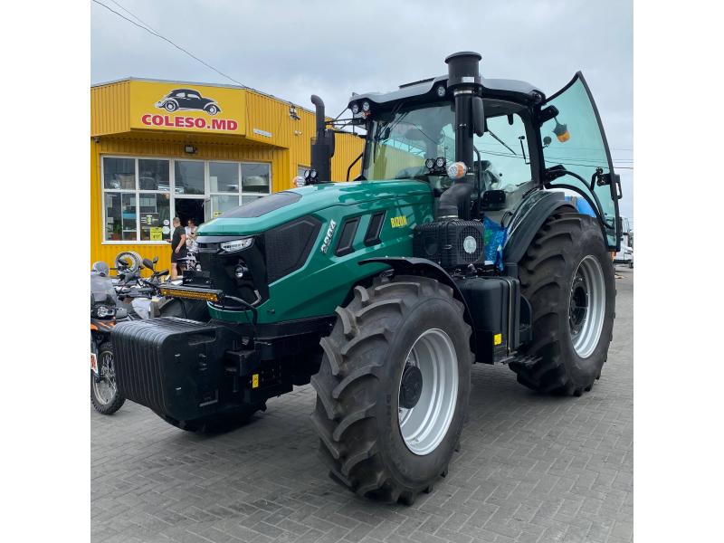 Трактор Bizon SD2204