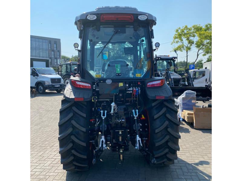 Трактор Bizon SD904 с фронтальным погрузчиком TZ08D (2026)