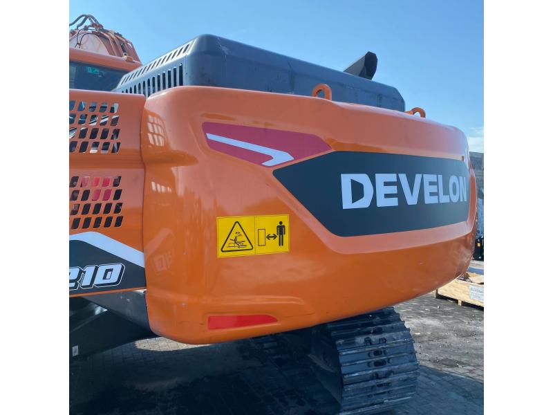 Excavator pe șenile Develon DX210 (2026)