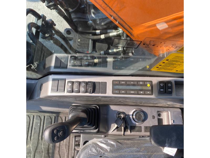Excavator pe șenile Develon DX210 (2026)