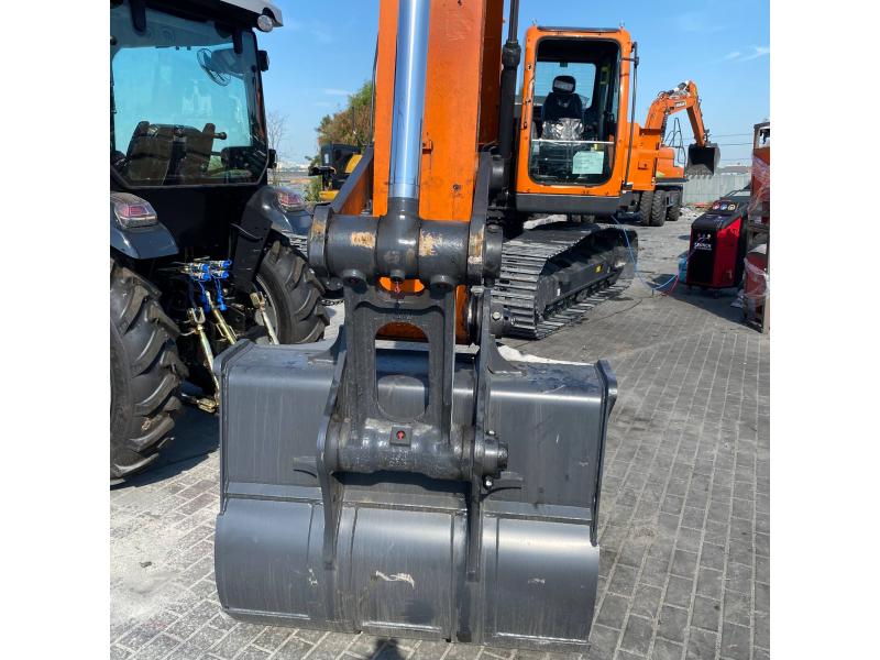 Excavator pe șenile Develon DX210 (2026)